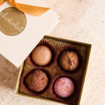 Caja de Trufas y Bombones: 4 unidades.