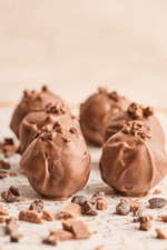 Trufa de Caramelo, Flor de Sal y Nibs de Cacao - Imagen 3