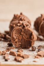 Trufa de Caramelo, Flor de Sal y Nibs de Cacao - Imagen 2