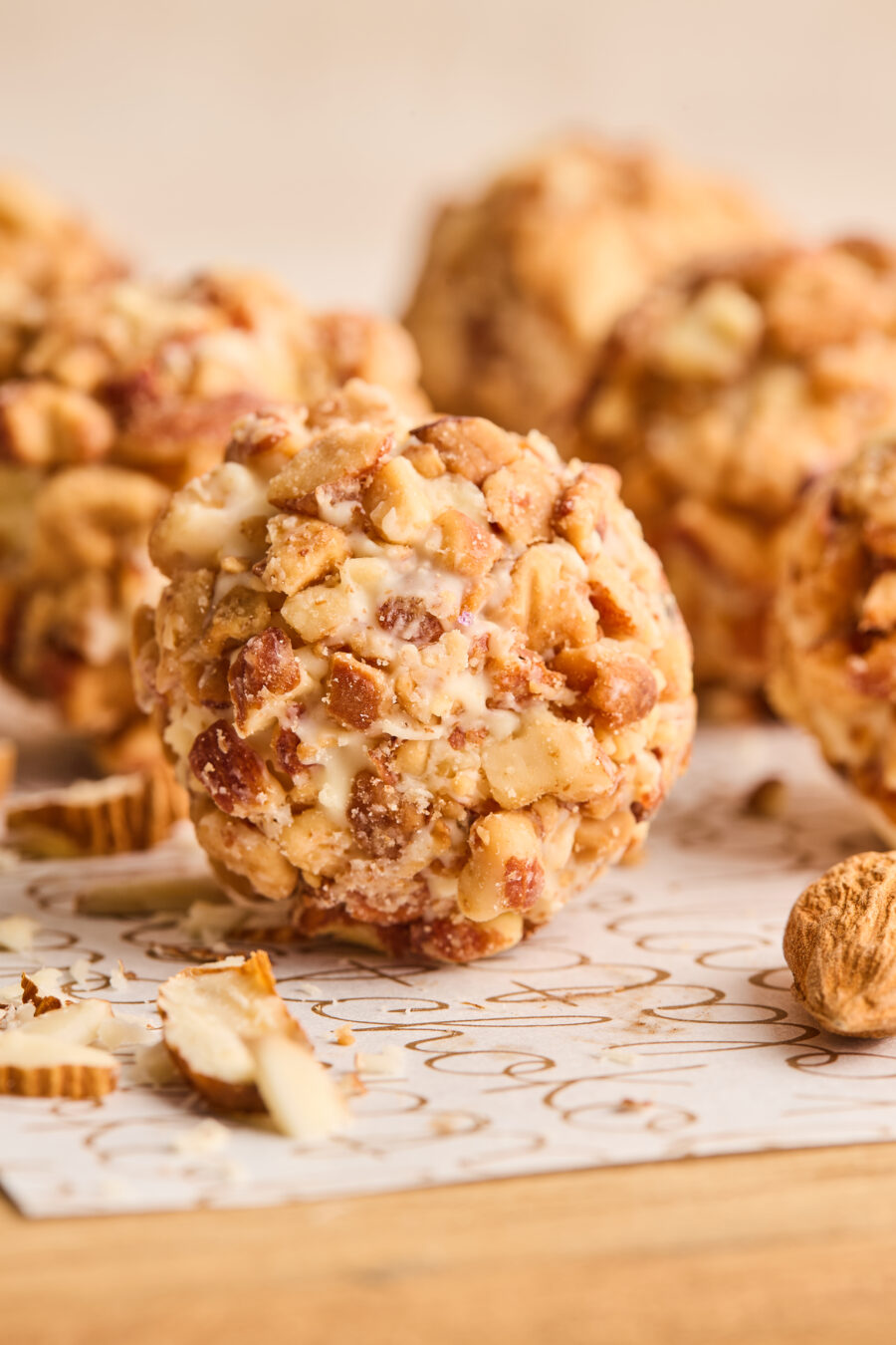 Trufa de Praline de Almendras y Chocolate Blanco - Imagen 3