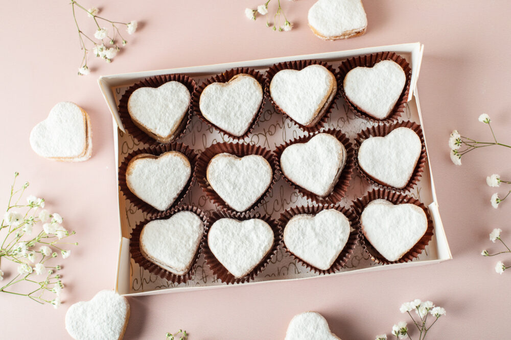 Caja de Alfajores de corazón: 12 unidades