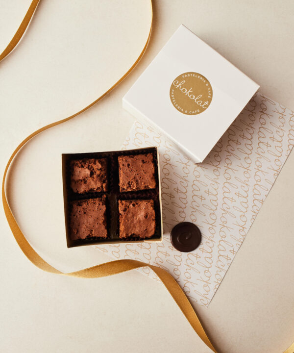 Cajas de Brownies Mini: 4 unidades.