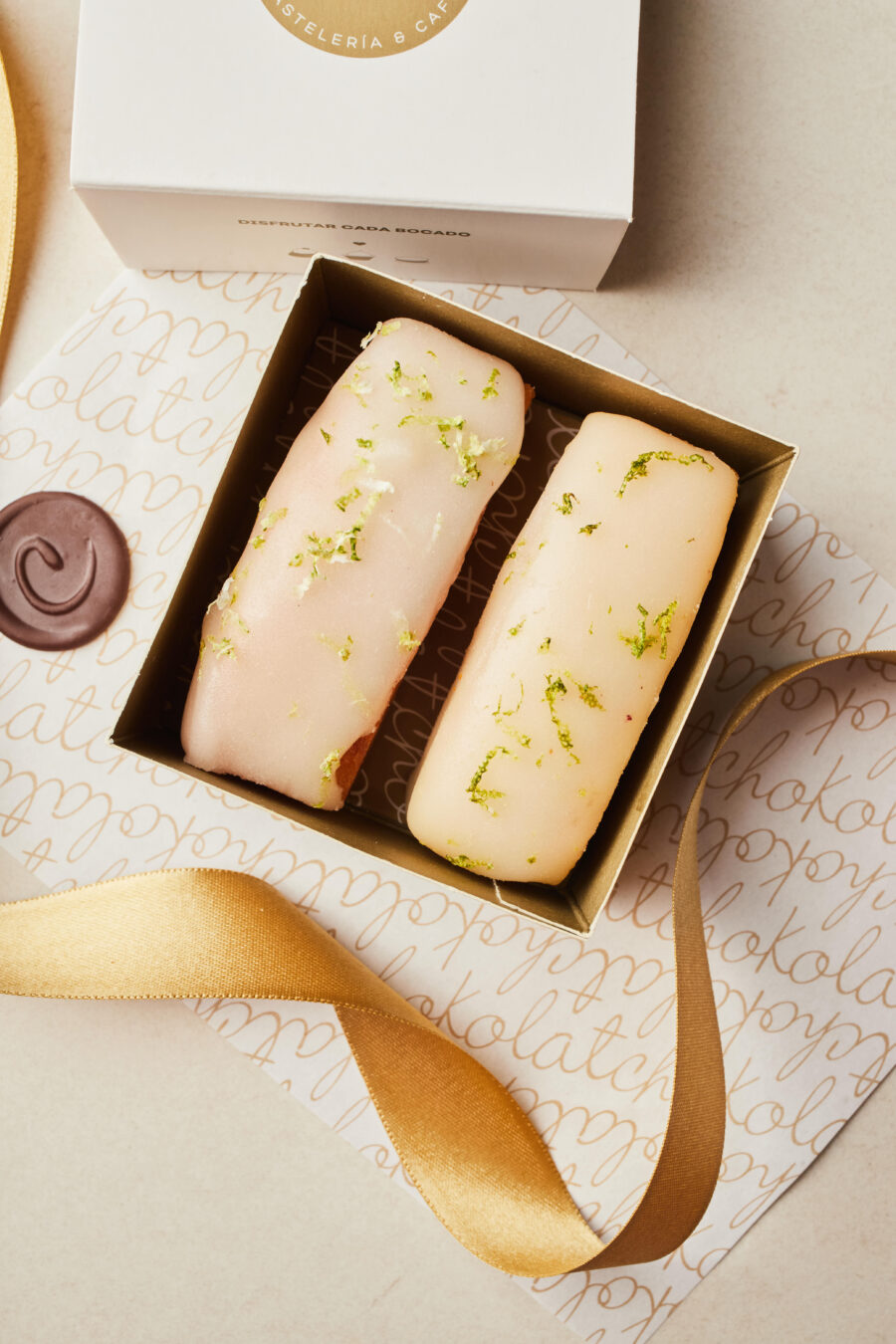 Caja de mini Cakes: 2 unidades.