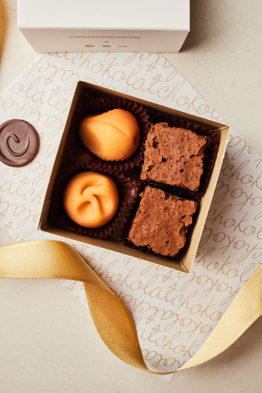 Caja de Maná de Frutitas y Brownies: 4 unidades.