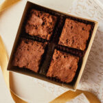 Cajas de Brownies Mini: 4 unidades.