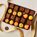 Caja de frutitas de maná y brownies: 20 unidades.