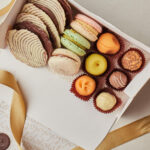 Caja de Dulces Variados: 19 unidades.