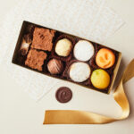 Caja de Dulces Variados: 9 unidades