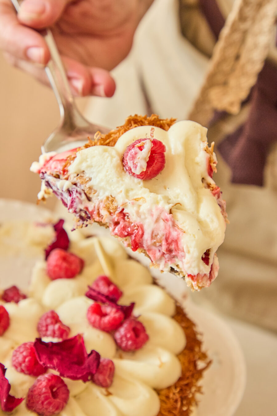 Milhojas de Kataifi con Panacotta de Rosas y Frambruesas - Imagen 2