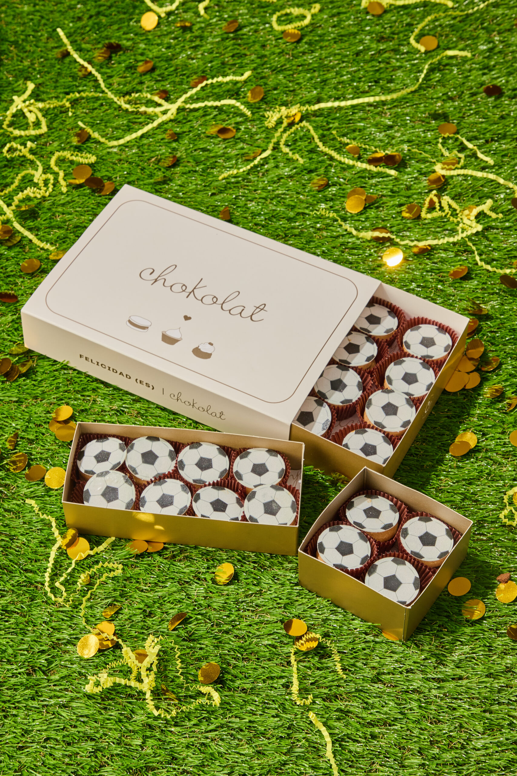 Chokolat Mundial 2 Junio2811 Alfajores Mundialistas: 4, 8 y 24 unidades. - Imagen 1